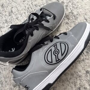 Heelys Gray & Black Tennishoes Men's Size 9 Excellent Condition